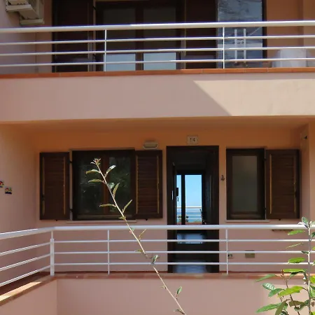 Magabu Apt 14 Lejlighed *